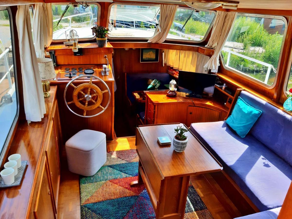 Motor Yacht Amstelle Hotell Amsterdam Exteriör bild