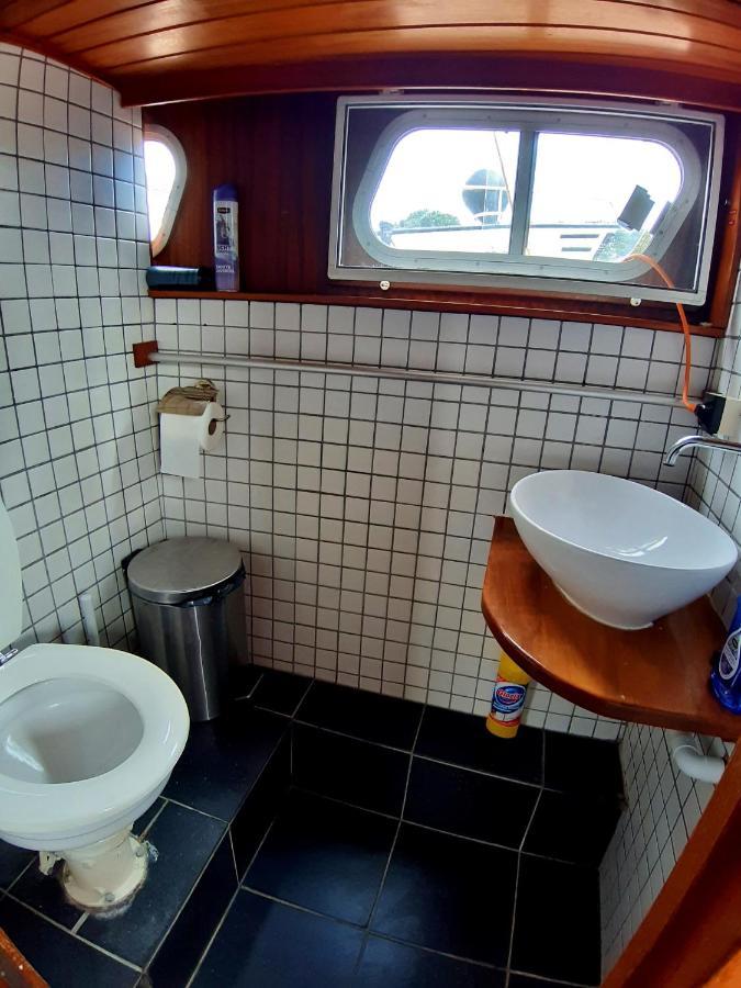 Motor Yacht Amstelle Hotell Amsterdam Exteriör bild