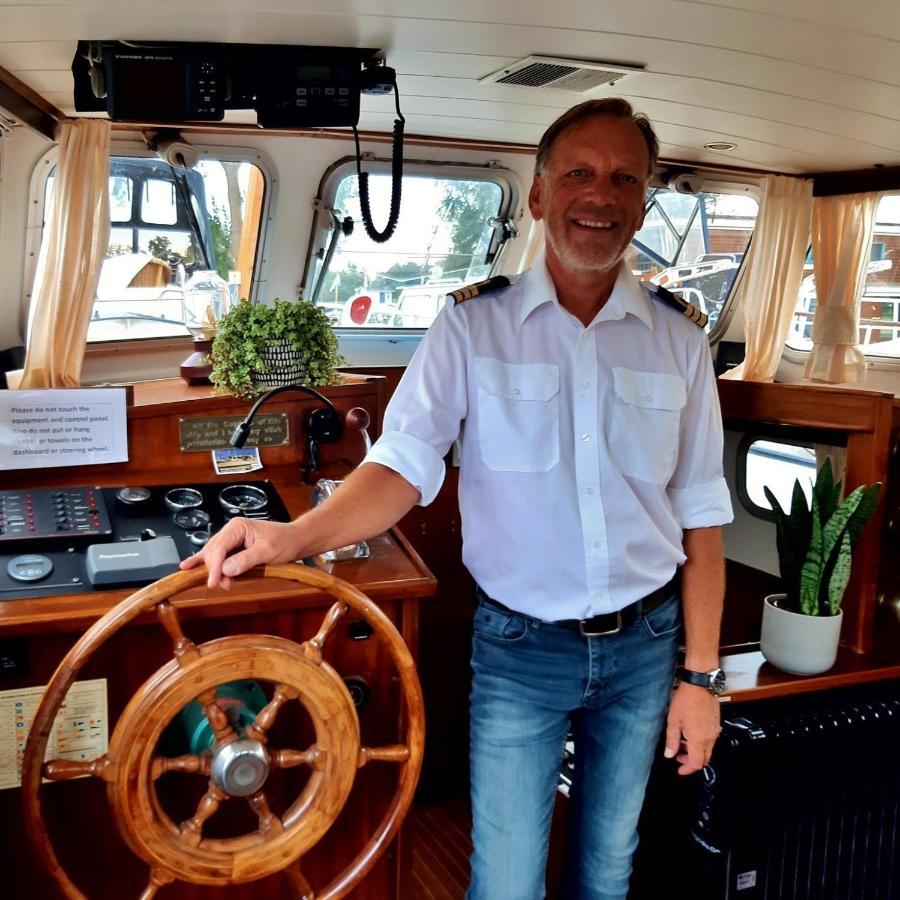 Motor Yacht Amstelle Hotell Amsterdam Exteriör bild
